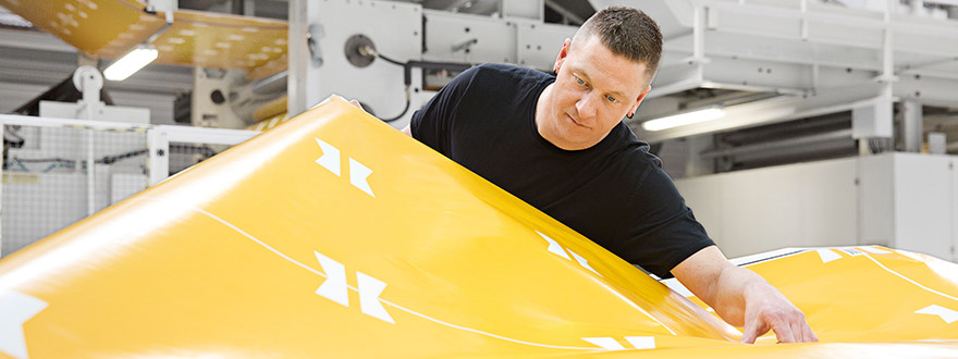Do you need large-format prints for customised requirements?
